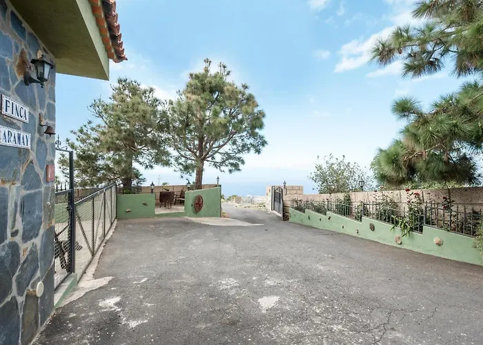 Aramai Вілла Адехе